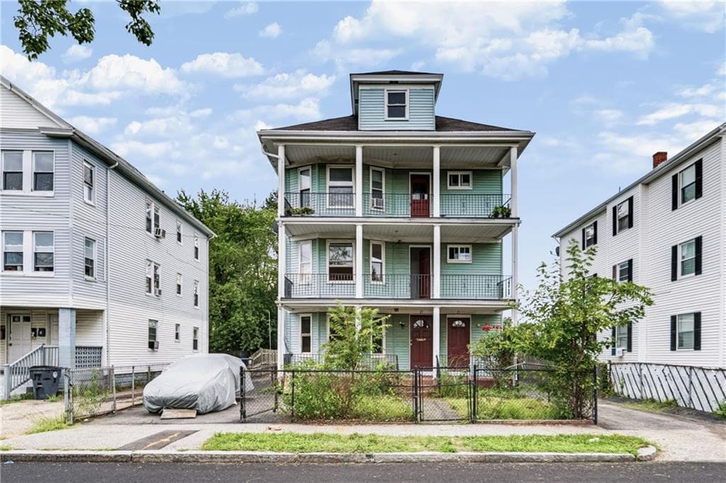 25 Longfellow Terrace