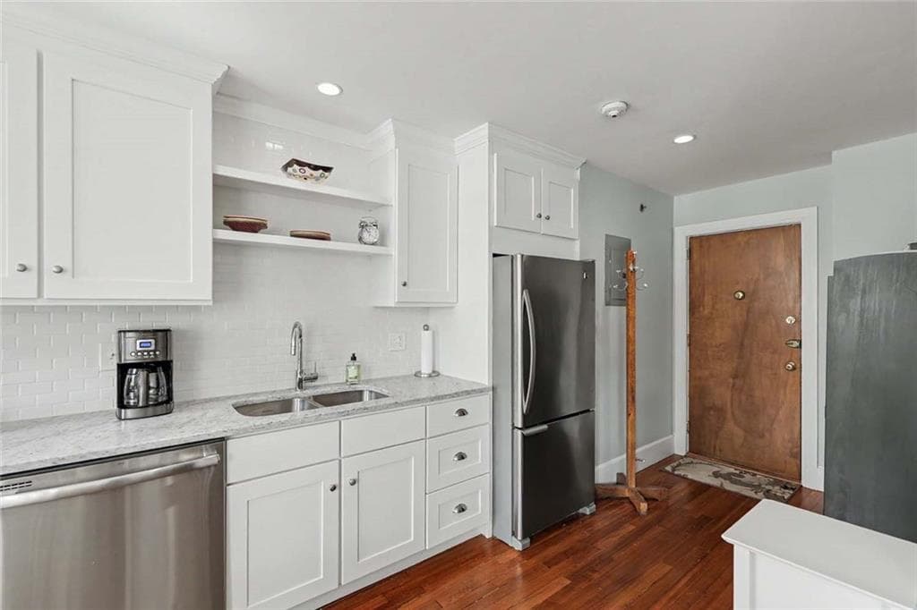 Condominium at 242 President Avenue UNIT 7, Providence, photo 35 of 42