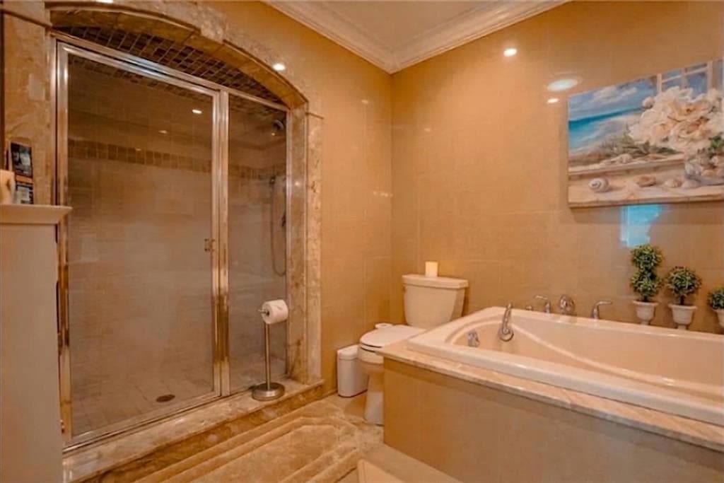 Condominium at 600 N Broadway UNIT 2C, East Providence, photo 11 of 19