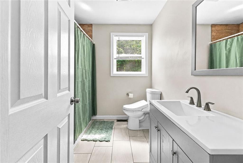 Multi Family at 4 Cutler Street, Providence, photo 15 of 43