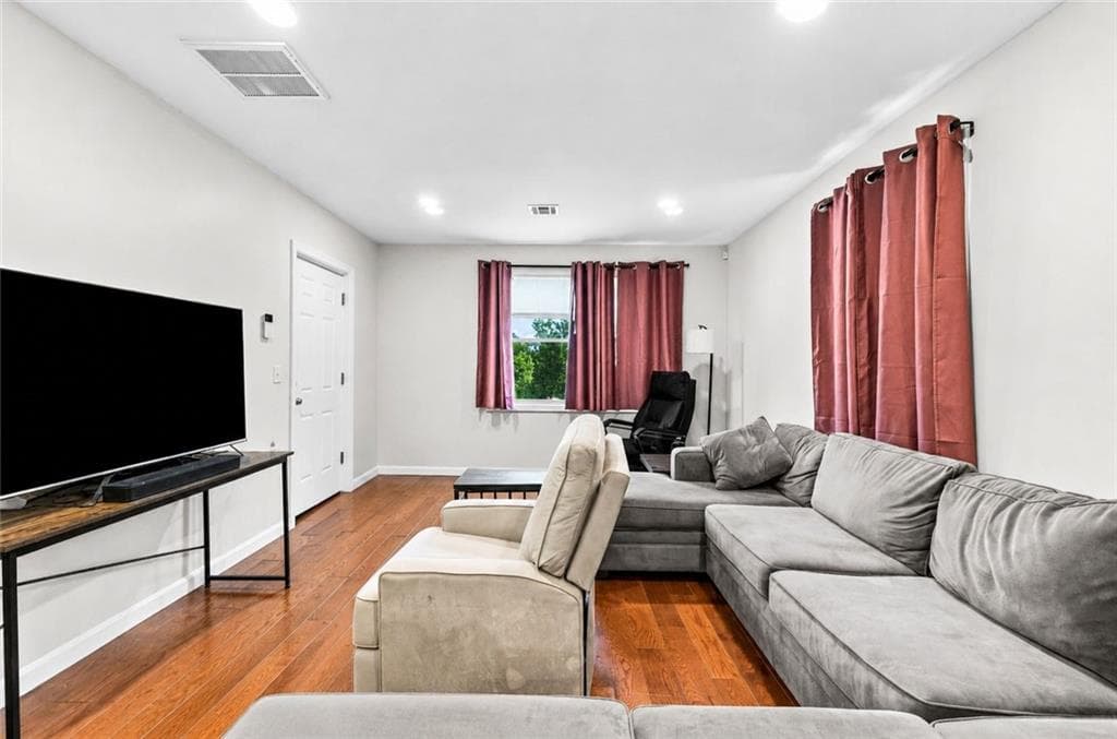 Multi Family at 4 Cutler Street, Providence, photo 11 of 43
