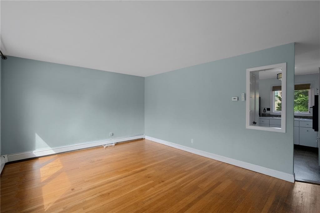 Single Family Residence at 21 Massachusetts Boulevard, Portsmouth, photo 11 of 31
