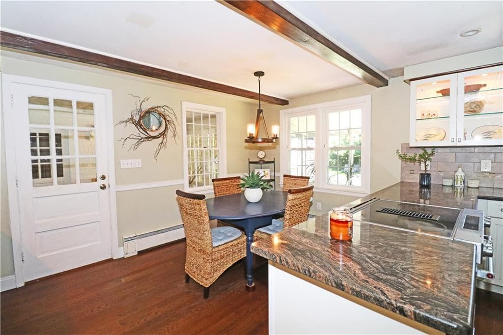Single Family Residence at 5 North Drive, Middletown, photo 12 of 48