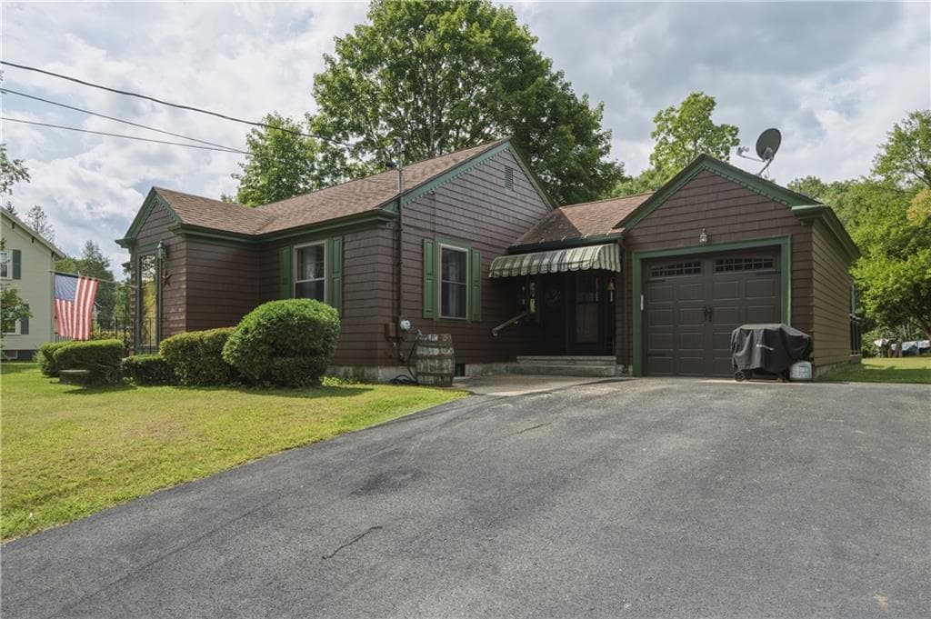 Single Family Residence at 880 Victory Highway, Burrillville, photo 3 of 34
