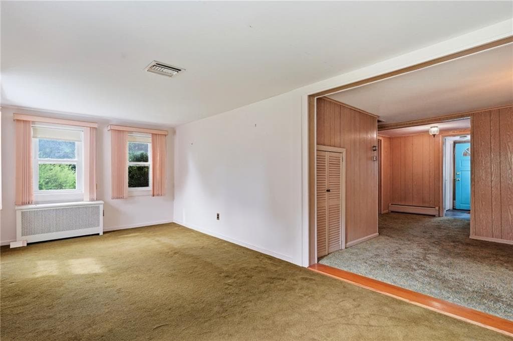 Single Family Residence at 1639 South County Trail, East Greenwich, photo 33 of 47