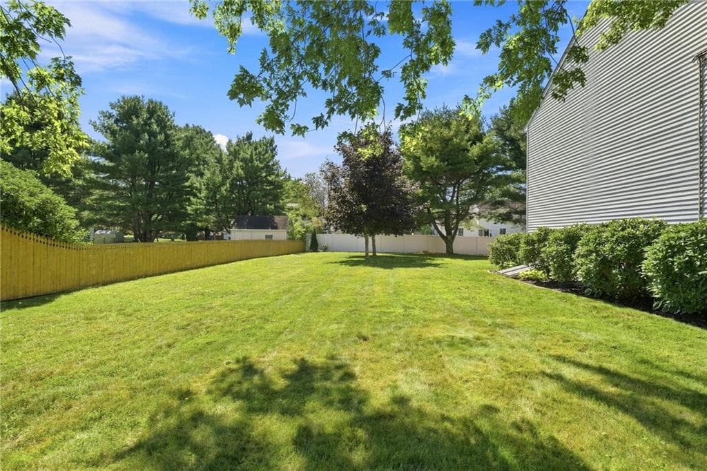 Single Family Residence at 101 Kingstown Road, Richmond, photo 36 of 50