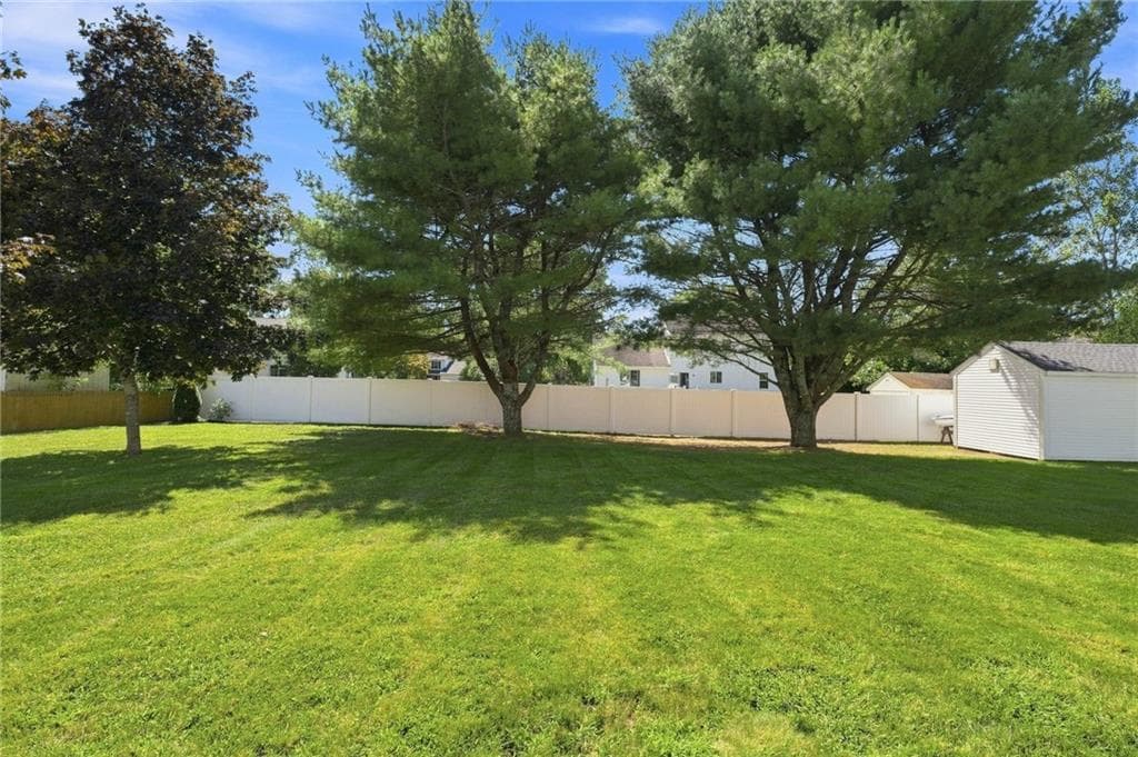Single Family Residence at 101 Kingstown Road, Richmond, photo 39 of 50