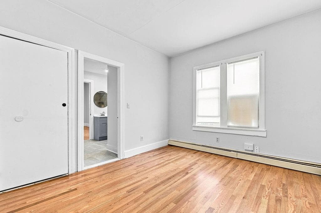 Multi Family at 61 Glenham Street, Providence, photo 23 of 50