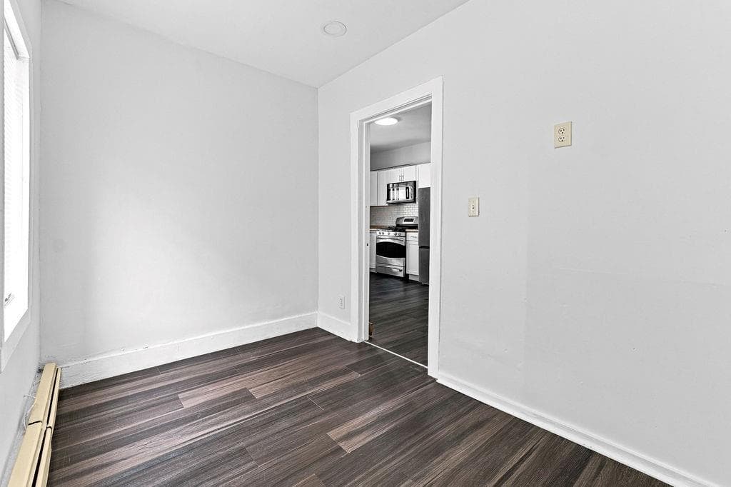 Multi Family at 61 Glenham Street, Providence, photo 17 of 50