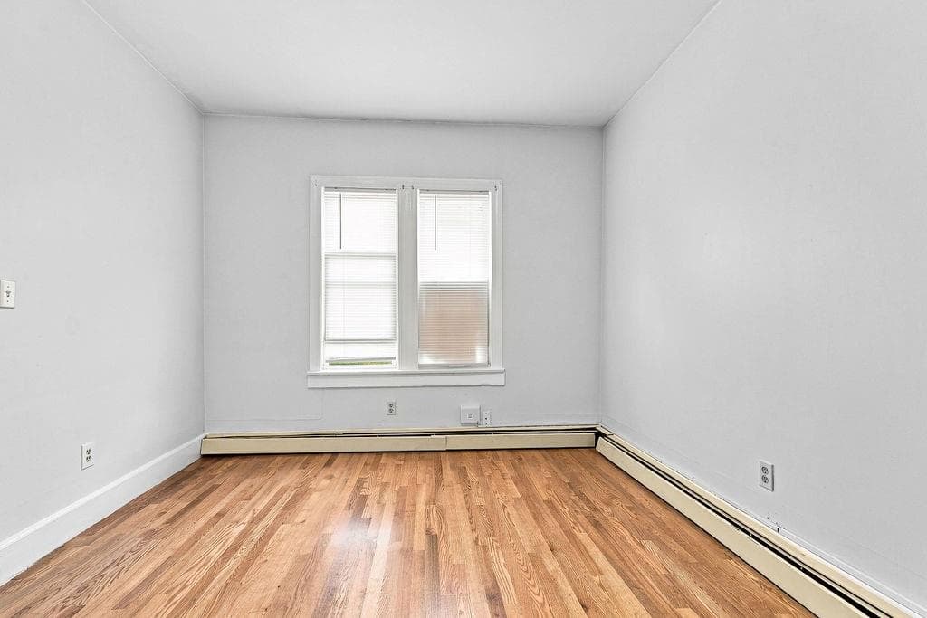 Multi Family at 61 Glenham Street, Providence, photo 22 of 50