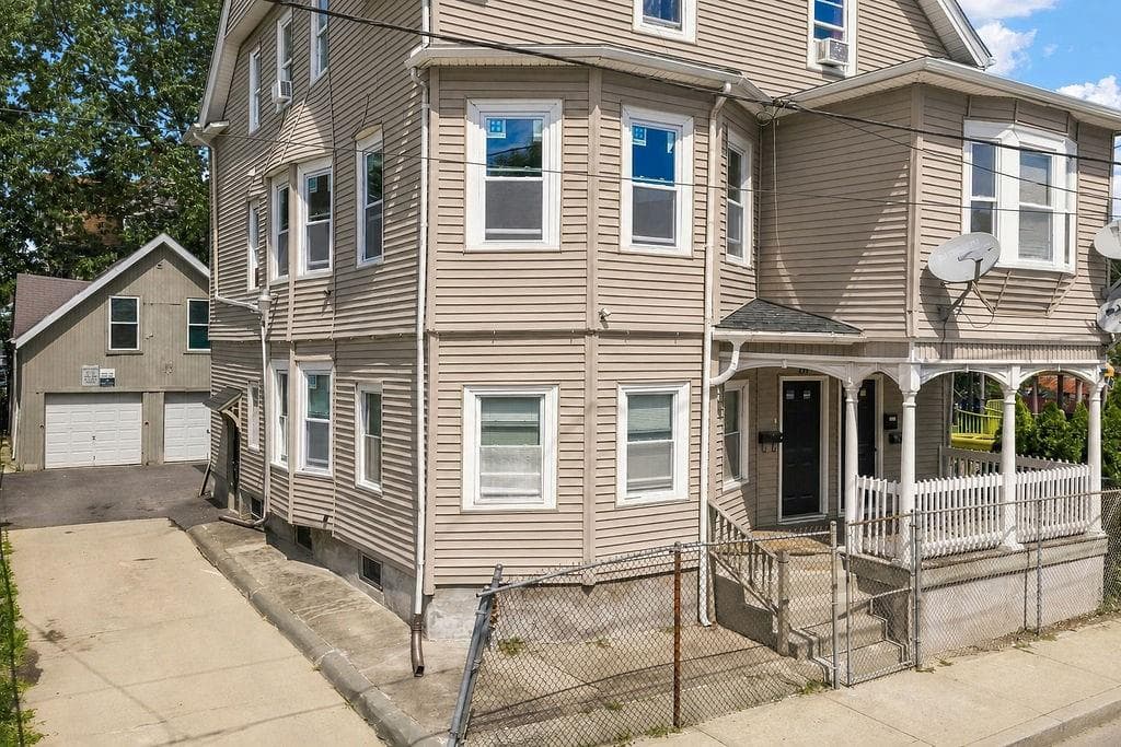 Multi Family at 61 Glenham Street, Providence, photo 5 of 50