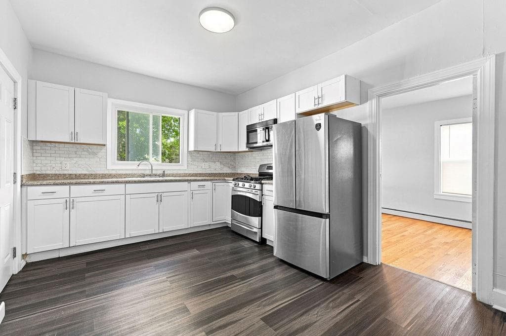 Multi Family at 61 Glenham Street, Providence, photo 9 of 50