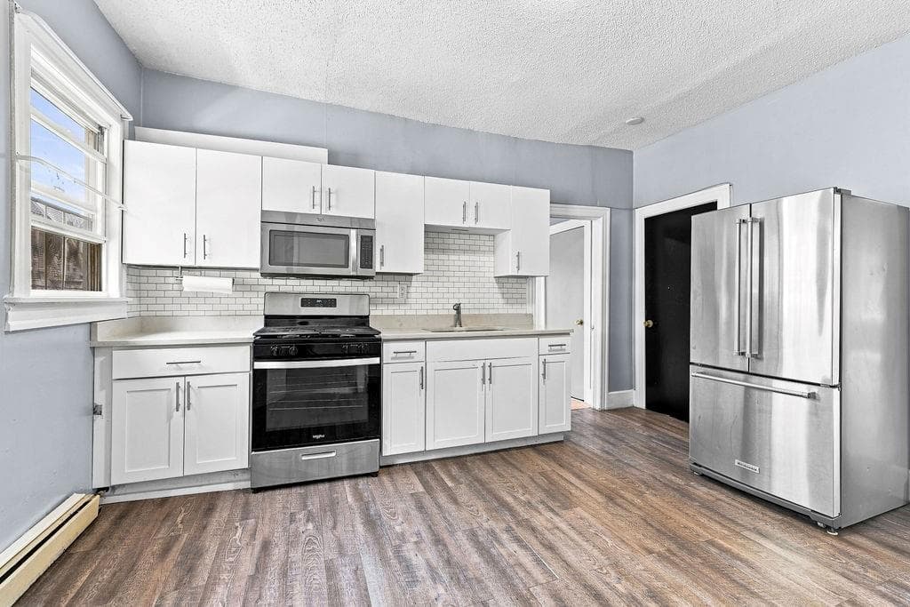 Multi Family at 61 Glenham Street, Providence, photo 24 of 50