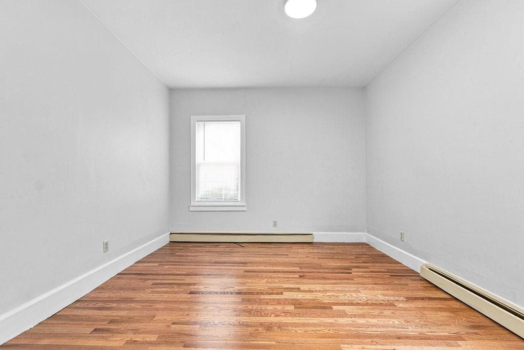 Multi Family at 61 Glenham Street, Providence, photo 18 of 50