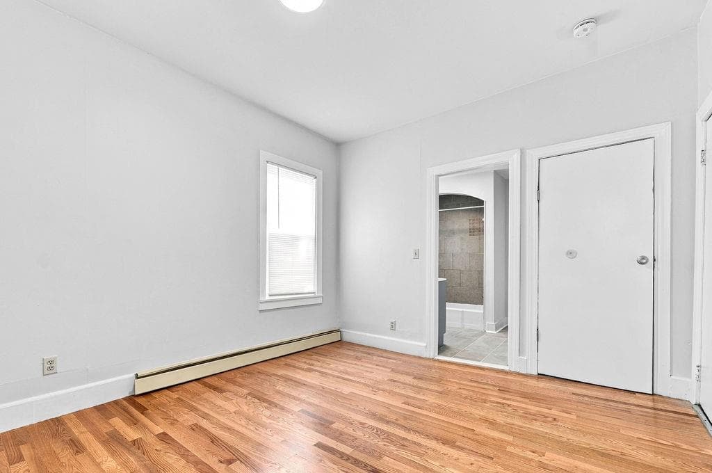 Multi Family at 61 Glenham Street, Providence, photo 19 of 50