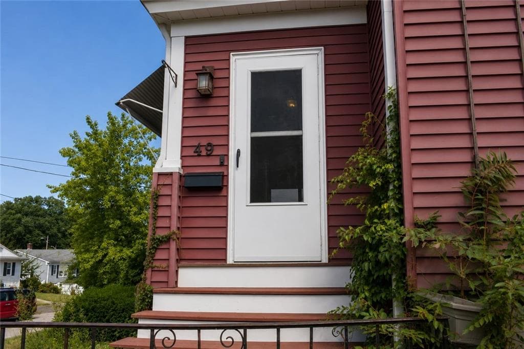 Single Family Residence at Single Family Residence, Cranston, photo 5 of 33