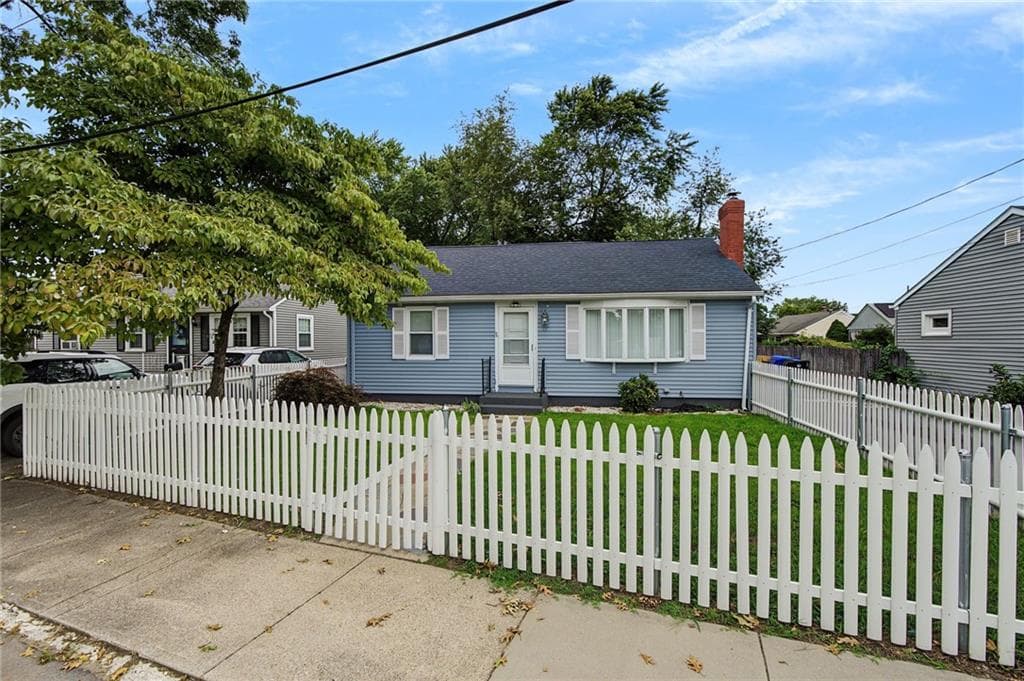 Single Family Residence at 15 Don Court, Pawtucket, photo 33 of 37