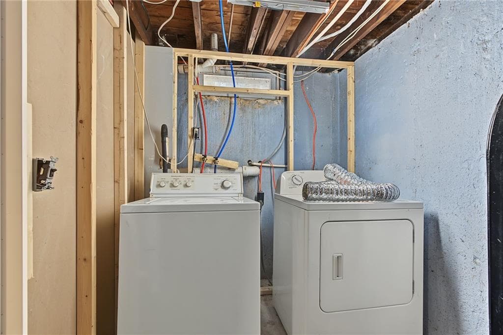Single Family Residence at 15 Don Court, Pawtucket, photo 18 of 37