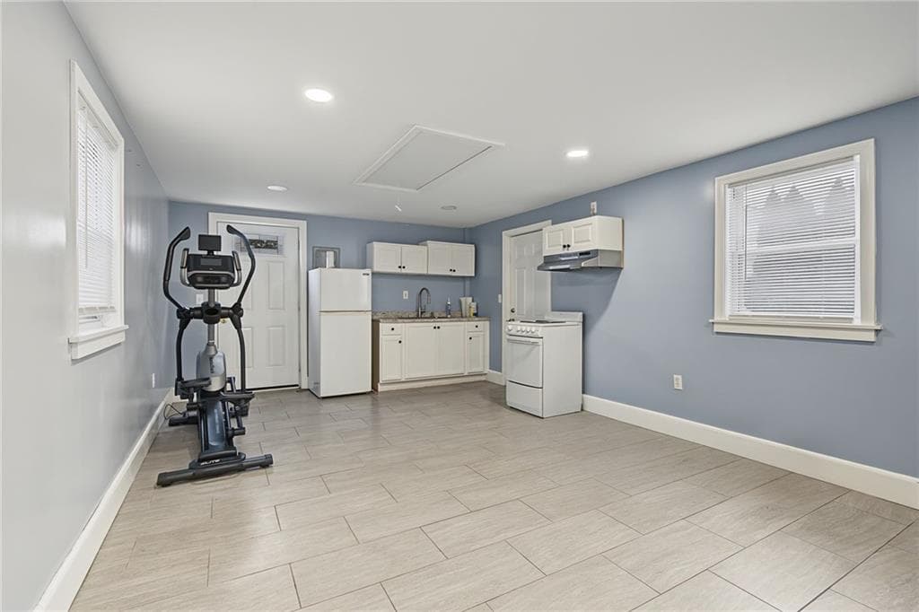Single Family Residence at 15 Don Court, Pawtucket, photo 25 of 37
