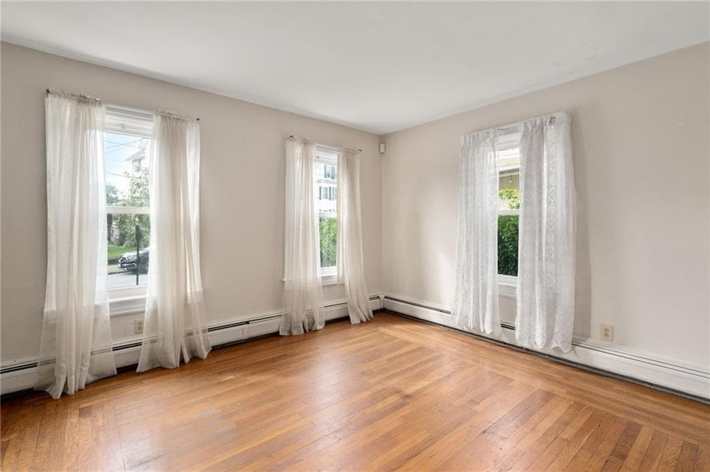 Condominium at 180 Beechwood Avenue UNIT 3, Pawtucket, photo 7 of 18