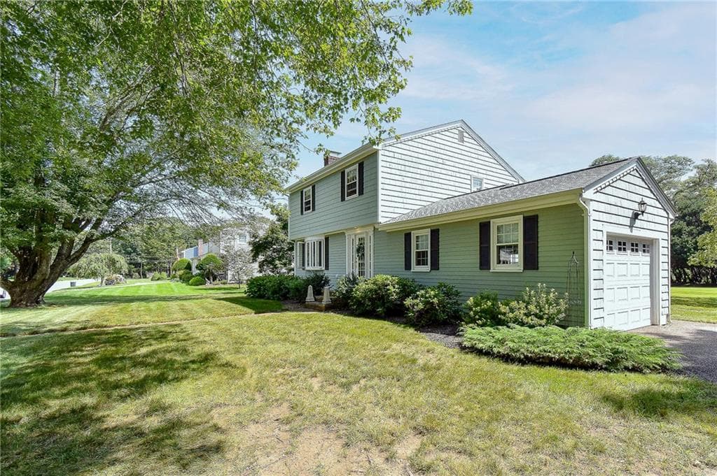 Single Family Residence at 47 Shady Cove Road, North Kingstown, photo 42 of 50