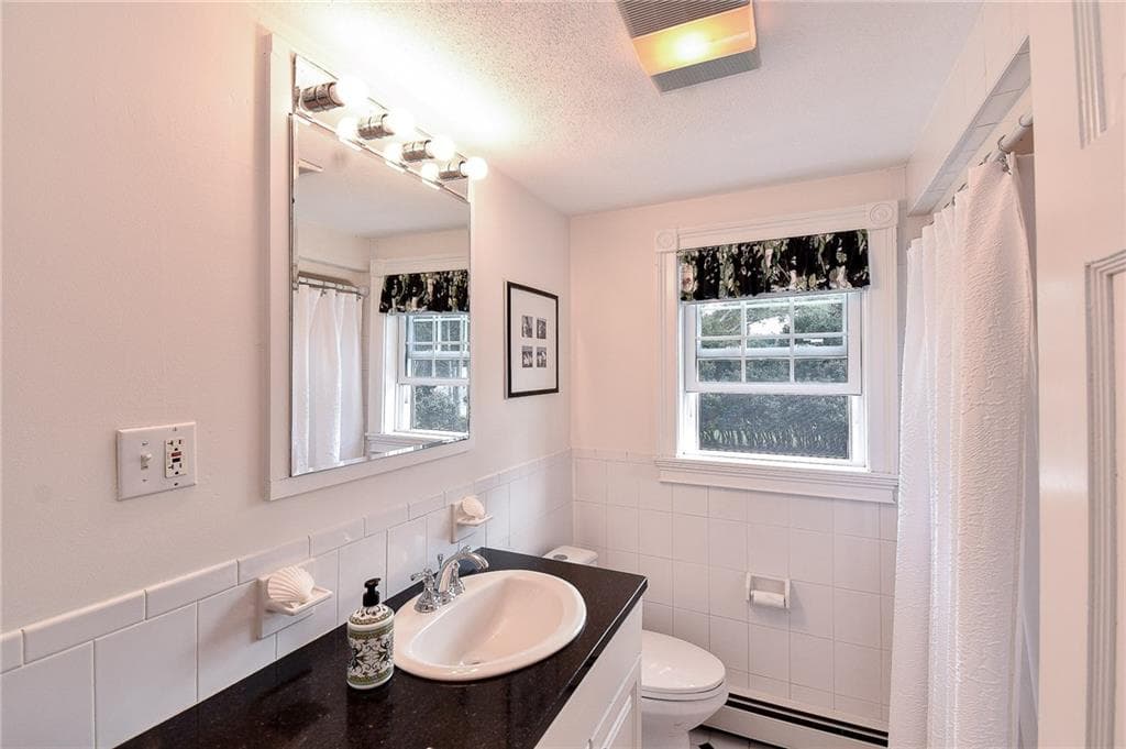 Single Family Residence at 47 Shady Cove Road, North Kingstown, photo 33 of 50