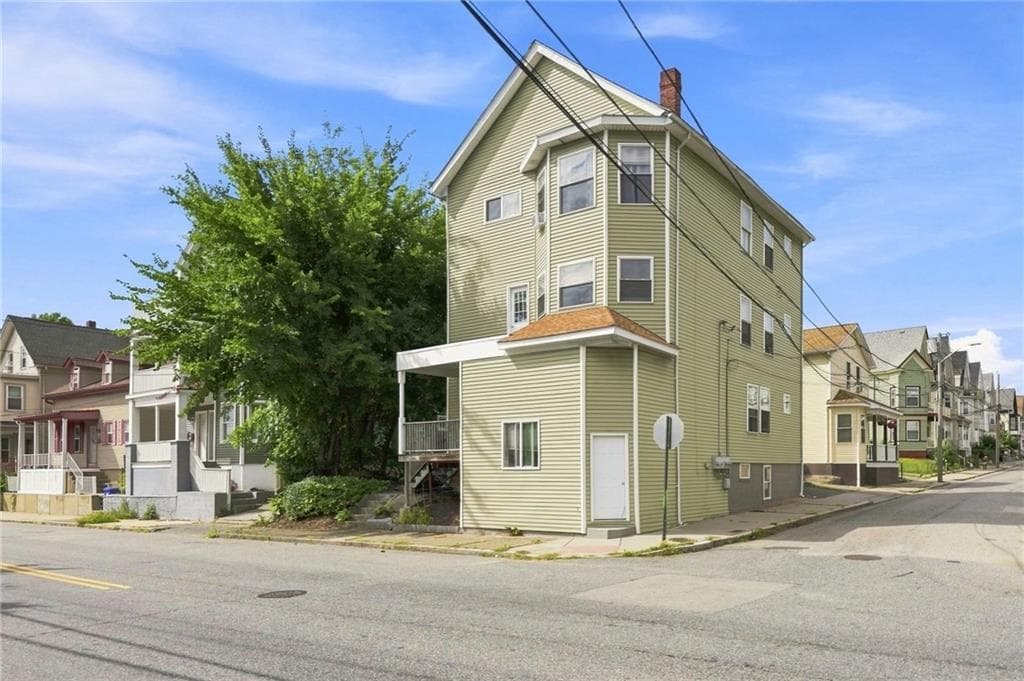 Multi Family at 419 421 Orms Street, Providence, photo 3 of 50
