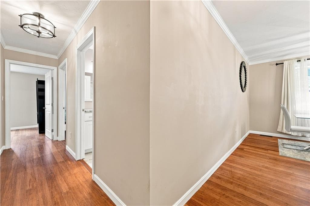 Single Family Residence at 6 Marywood Lane, Cumberland, photo 15 of 43
