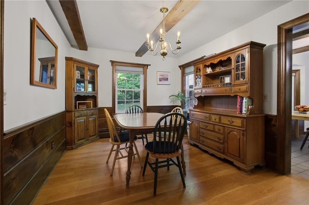 Single Family Residence at 15 Paine District Road, Woodstock, photo 12 of 29
