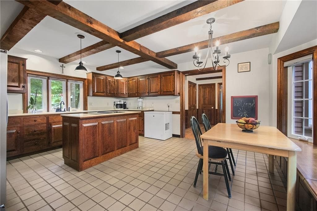 Single Family Residence at 15 Paine District Road, Woodstock, photo 14 of 29