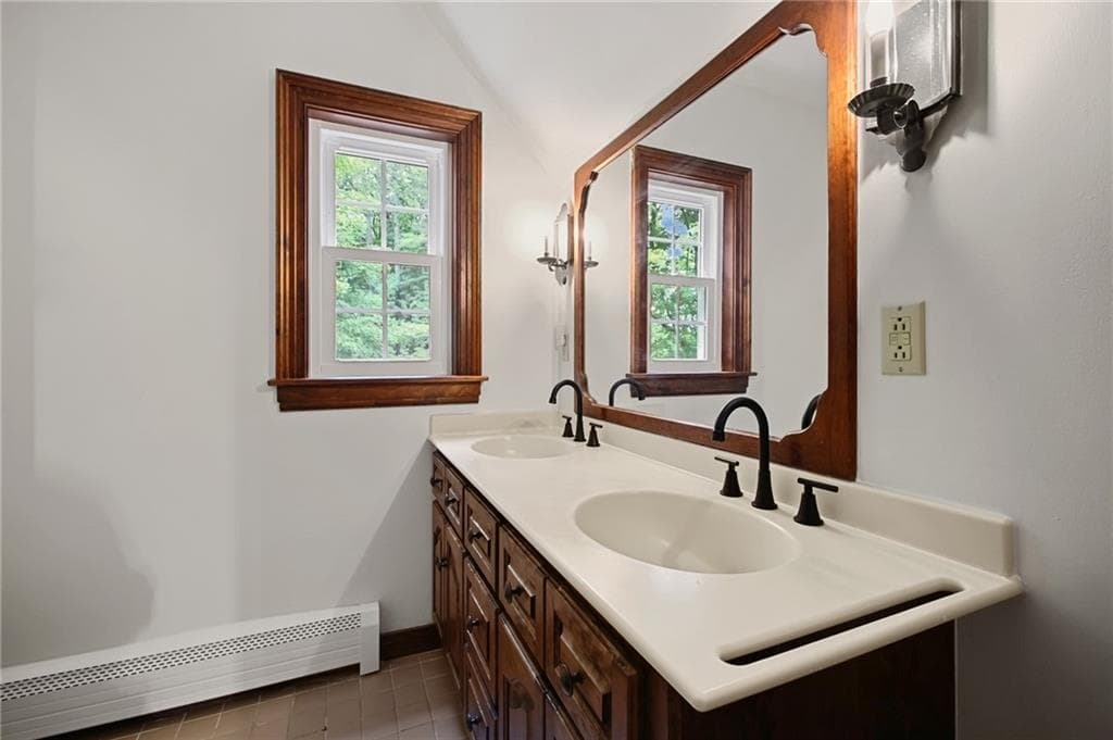 Single Family Residence at 15 Paine District Road, Woodstock, photo 25 of 29