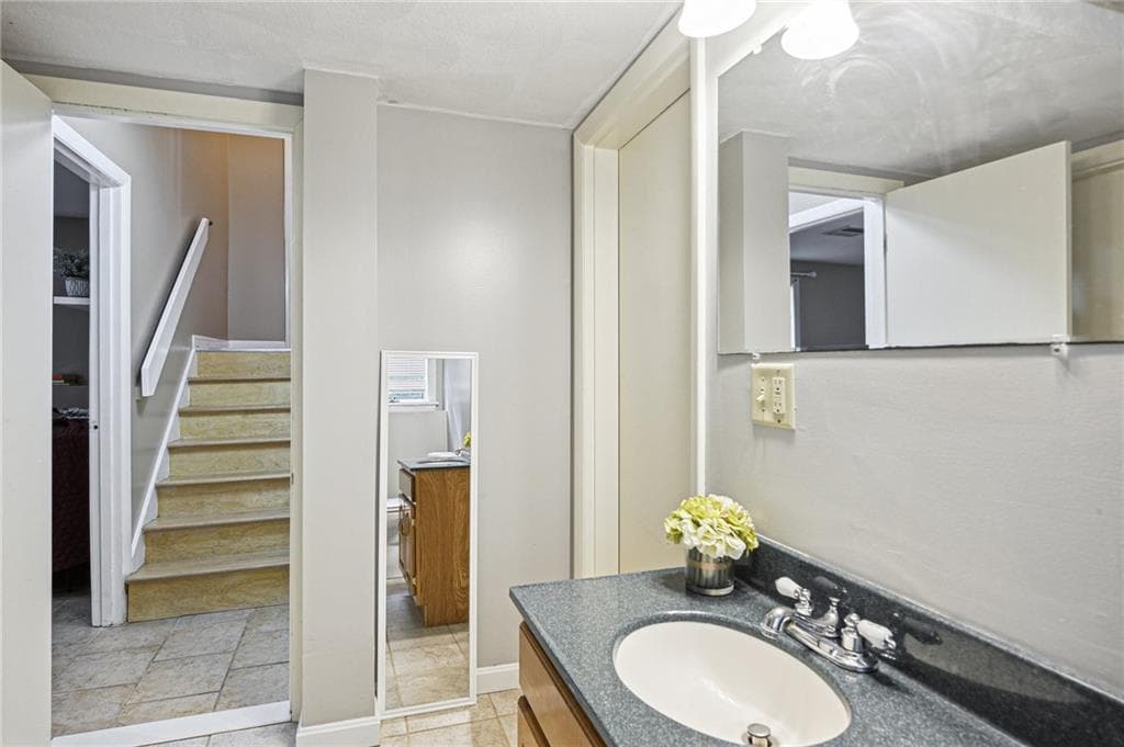 Multi Family at 17 Clara Lane, Narragansett, photo 20 of 43