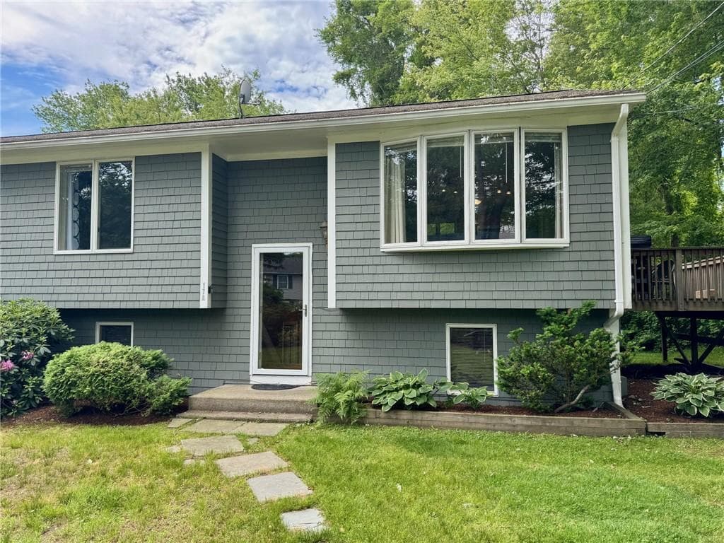 Multi Family at 17 Clara Lane, Narragansett, photo 25 of 43