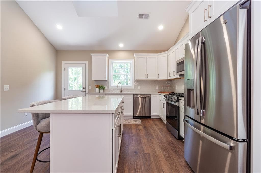 Condominium at 13 Fieldstone Way, Johnston, photo 15 of 42