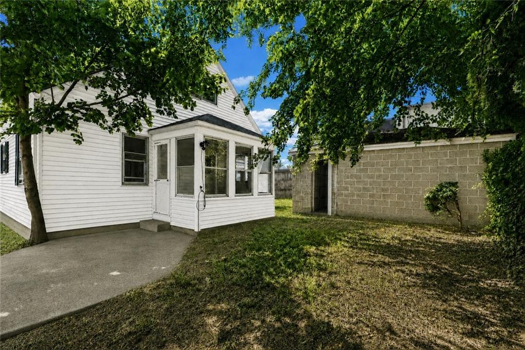 Single Family Residence at 435 Auburn Street, Cranston, photo 22 of 23
