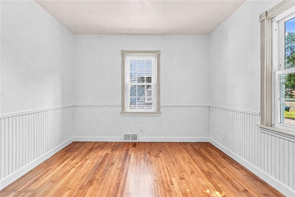 Single Family Residence at 435 Auburn Street, Cranston, photo 18 of 23