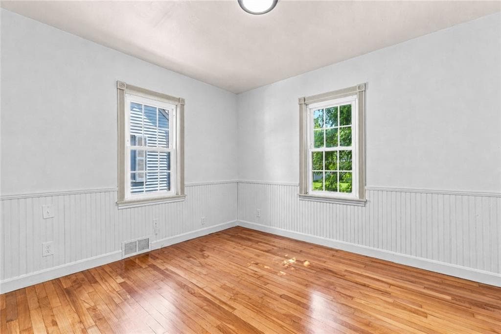 Single Family Residence at 435 Auburn Street, Cranston, photo 19 of 23