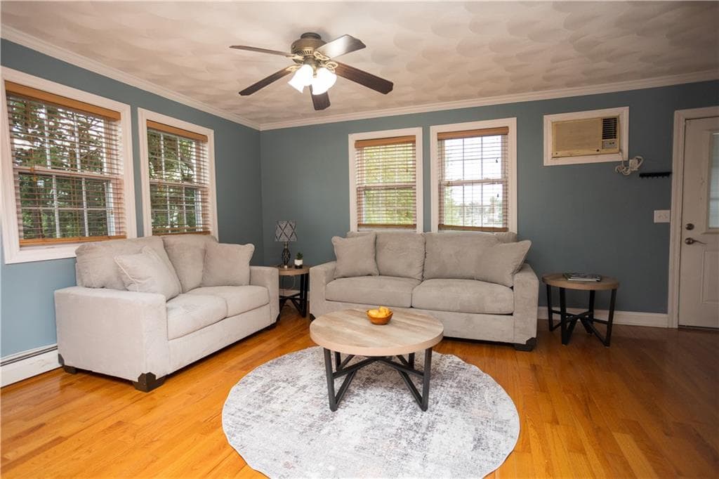 Condominium at 2799 Pawtucket Avenue, East Providence, photo 12 of 26