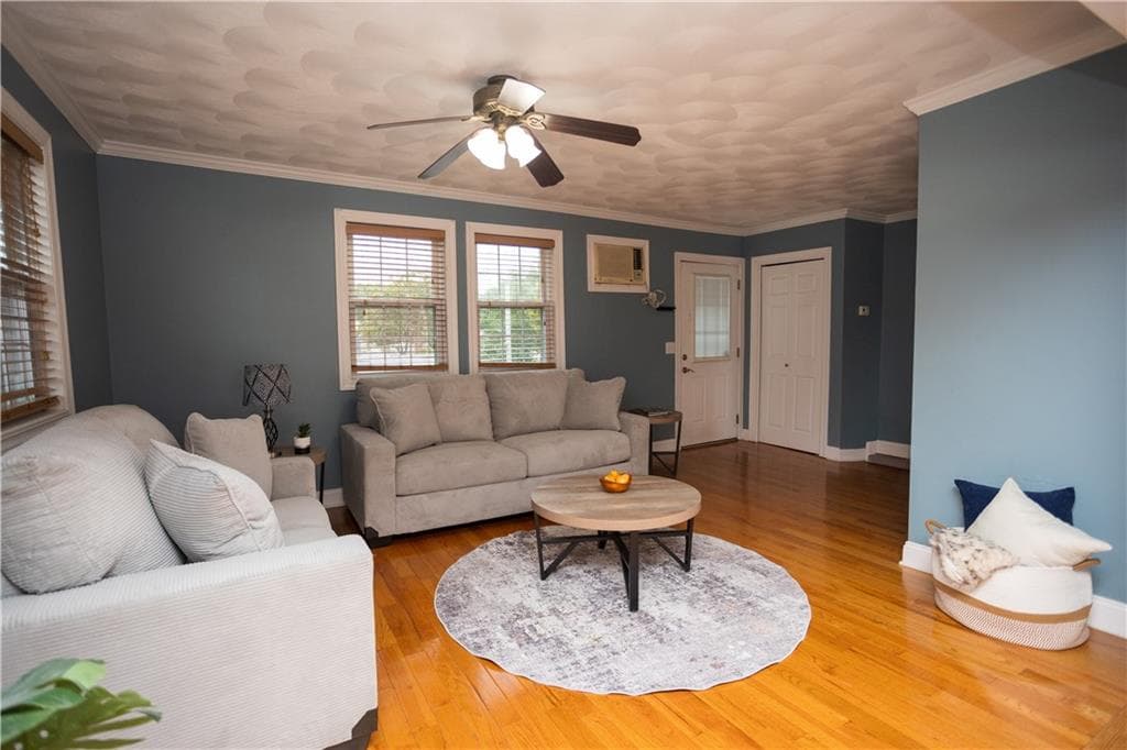 Condominium at 2799 Pawtucket Avenue, East Providence, photo 10 of 26