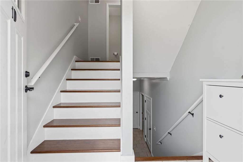 Condominium at 1 Jupiter Lane UNIT D, Richmond, photo 28 of 50