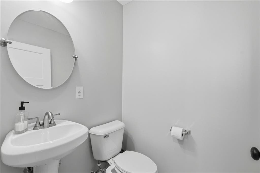 Condominium at 1 Jupiter Lane UNIT D, Richmond, photo 25 of 50