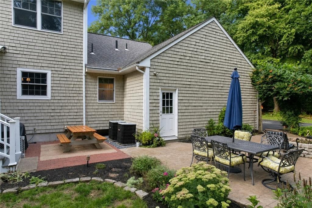 Single Family Residence at 109 Woodridge Drive, North Kingstown, photo 45 of 50