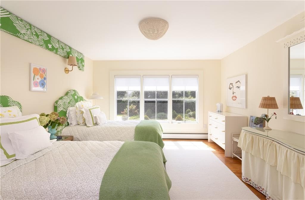 Single Family Residence at 124 Harrison Avenue, Newport, photo 20 of 39