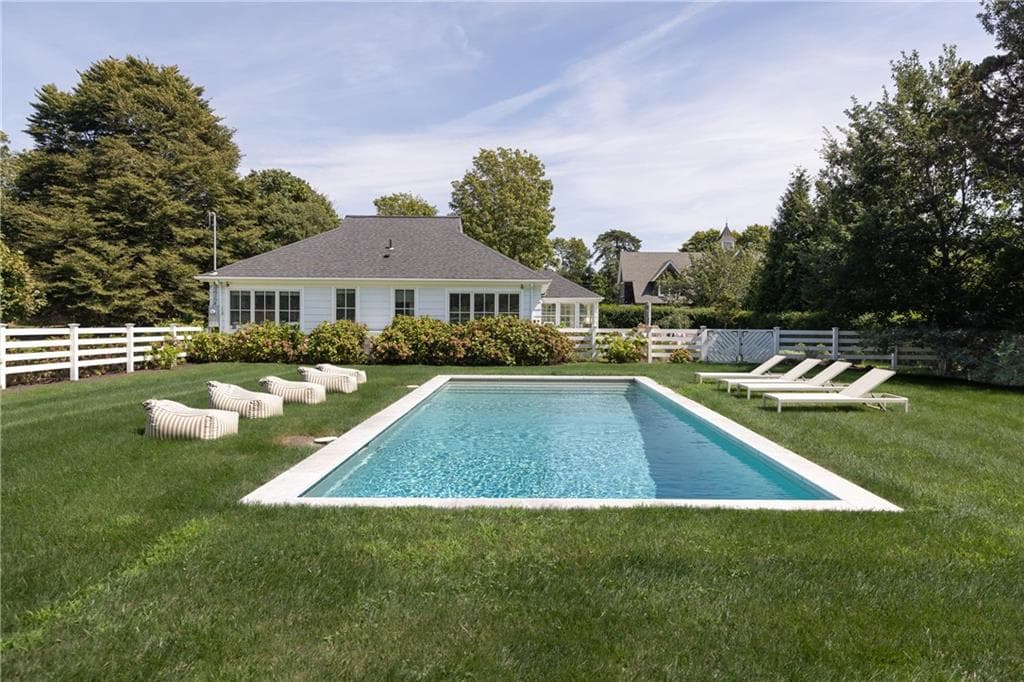 Single Family Residence at 124 Harrison Avenue, Newport, photo 34 of 39