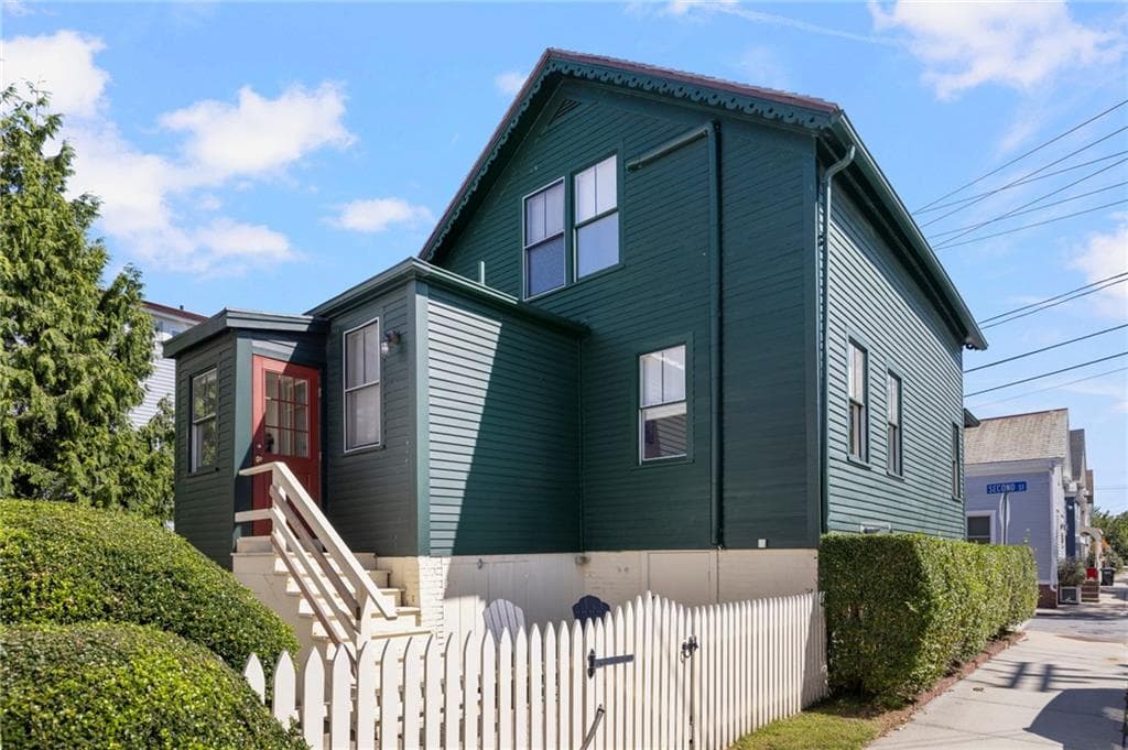 Single Family Residence at 6 Second Street, Newport, photo 20 of 22
