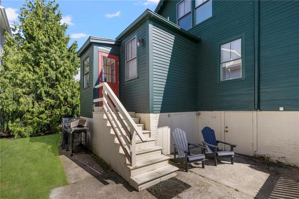Single Family Residence at 6 Second Street, Newport, photo 19 of 22