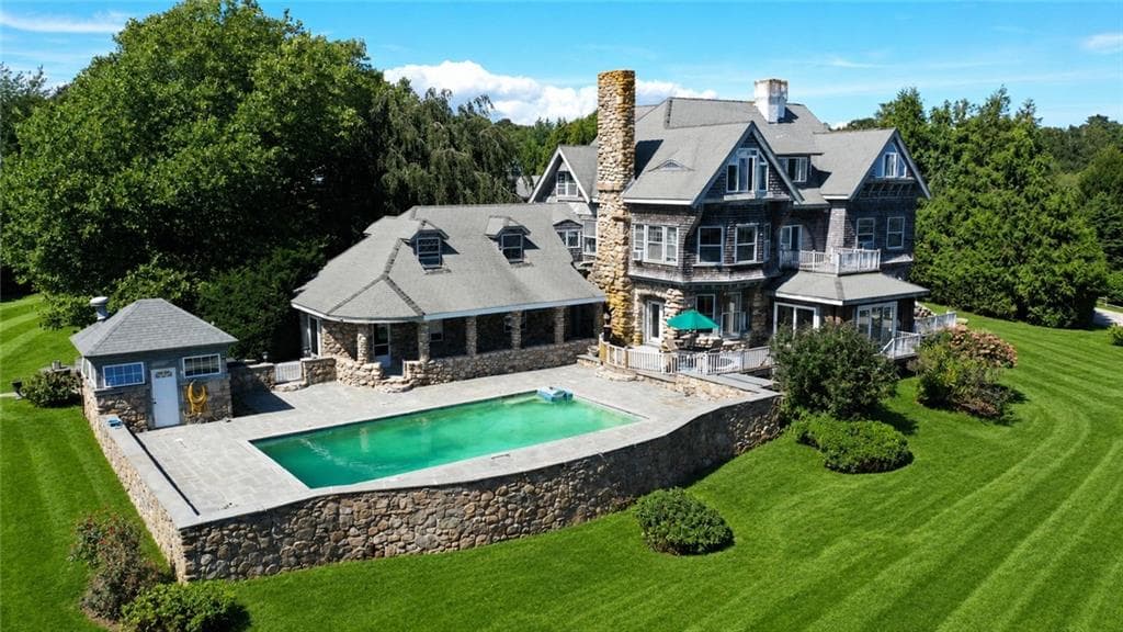 25 Wildfield Farm Road