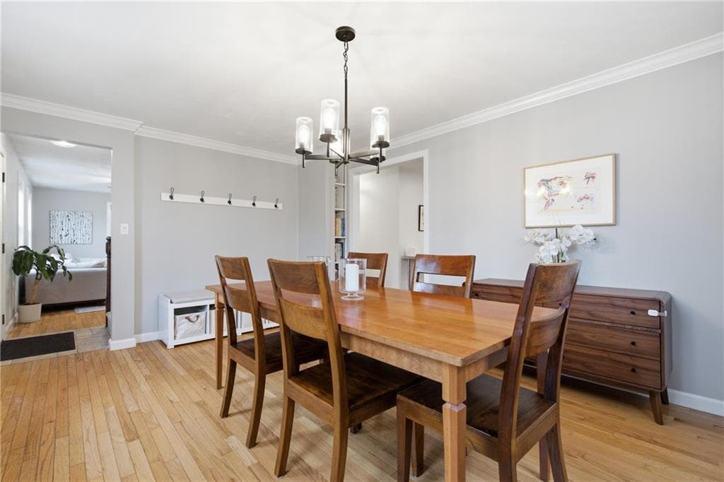 Single Family Residence at 9 Mallory Court, Bristol, photo 16 of 32