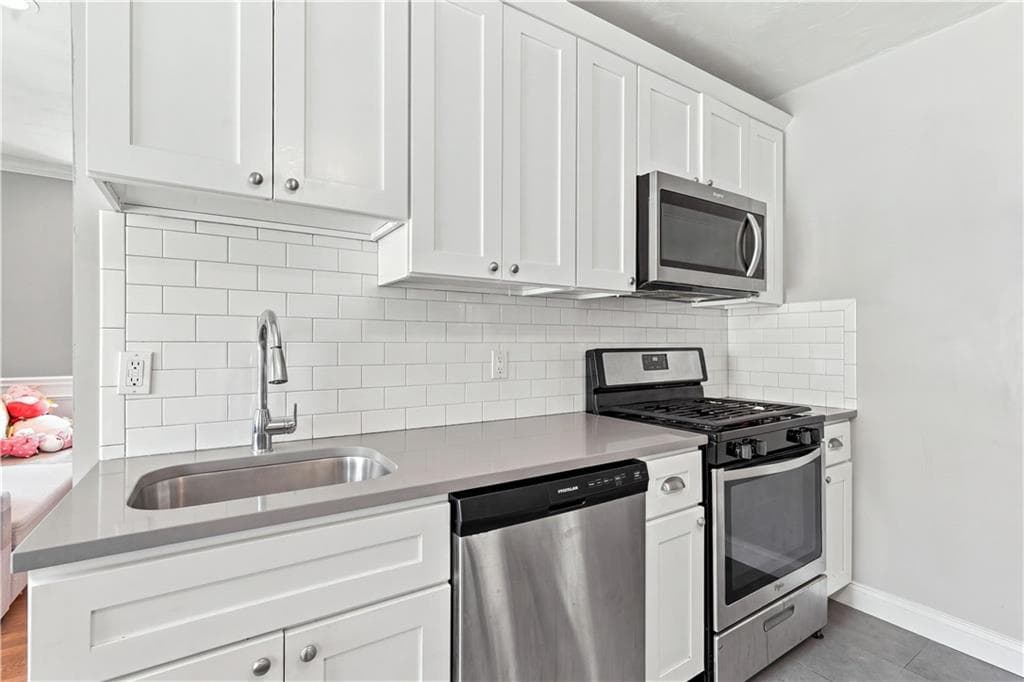 Multi Family at 509 Union Avenue, Providence, photo 16 of 31