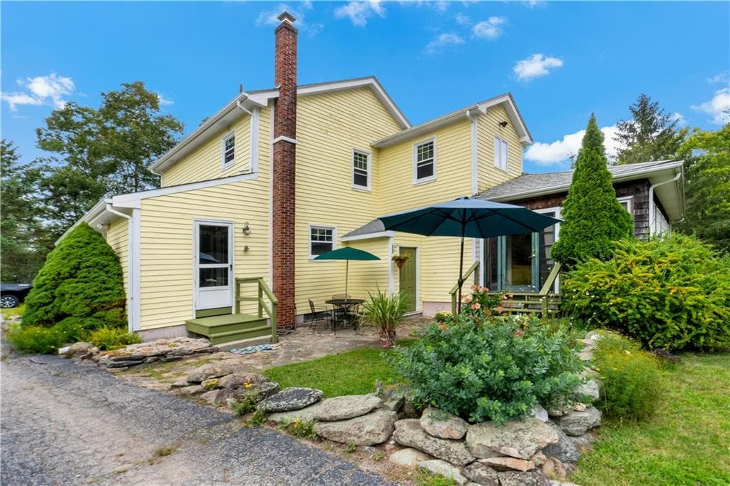 Single Family Residence at 808 Ten Rod Road, Exeter, photo 27 of 45